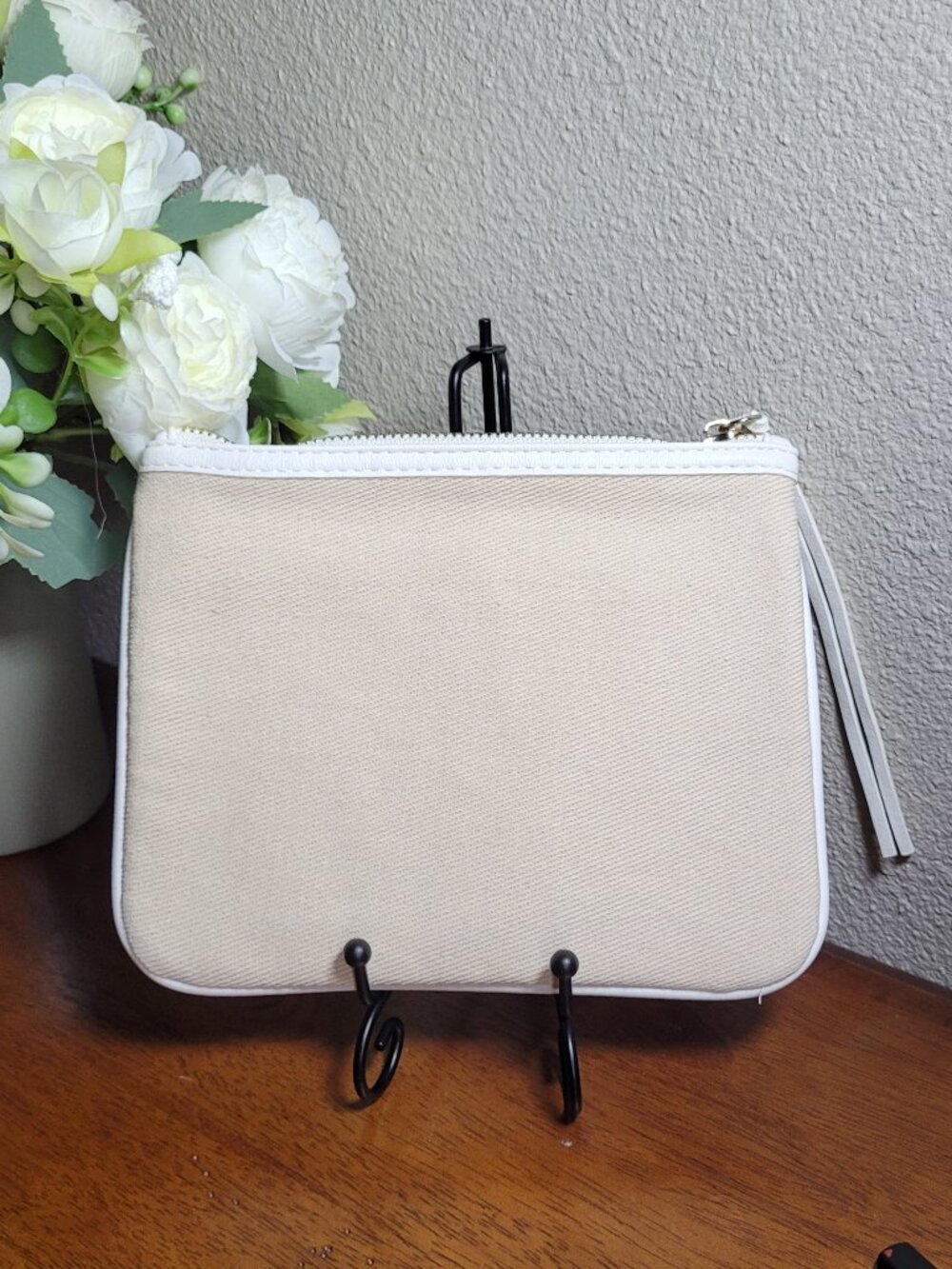 Chloe Cosmetic Clutch - Picture 2 of 2